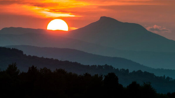 sceneic view of camels hump mountain