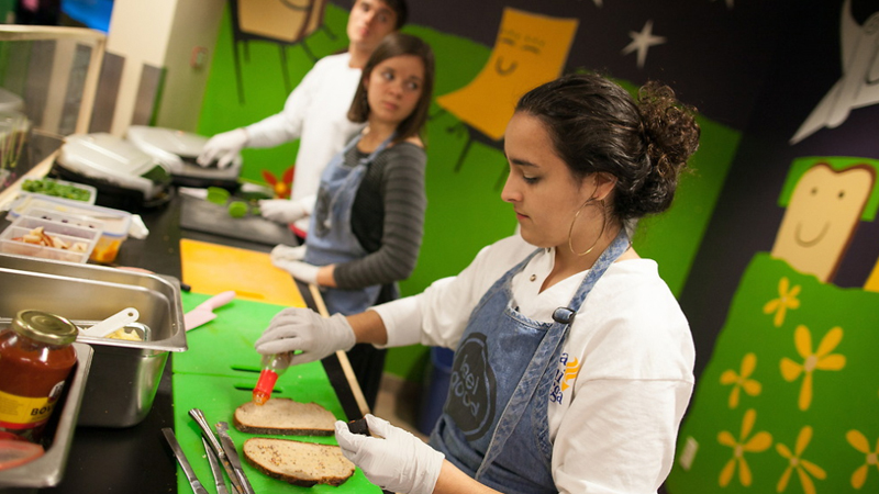 students preparing grilled cheese sandwiches