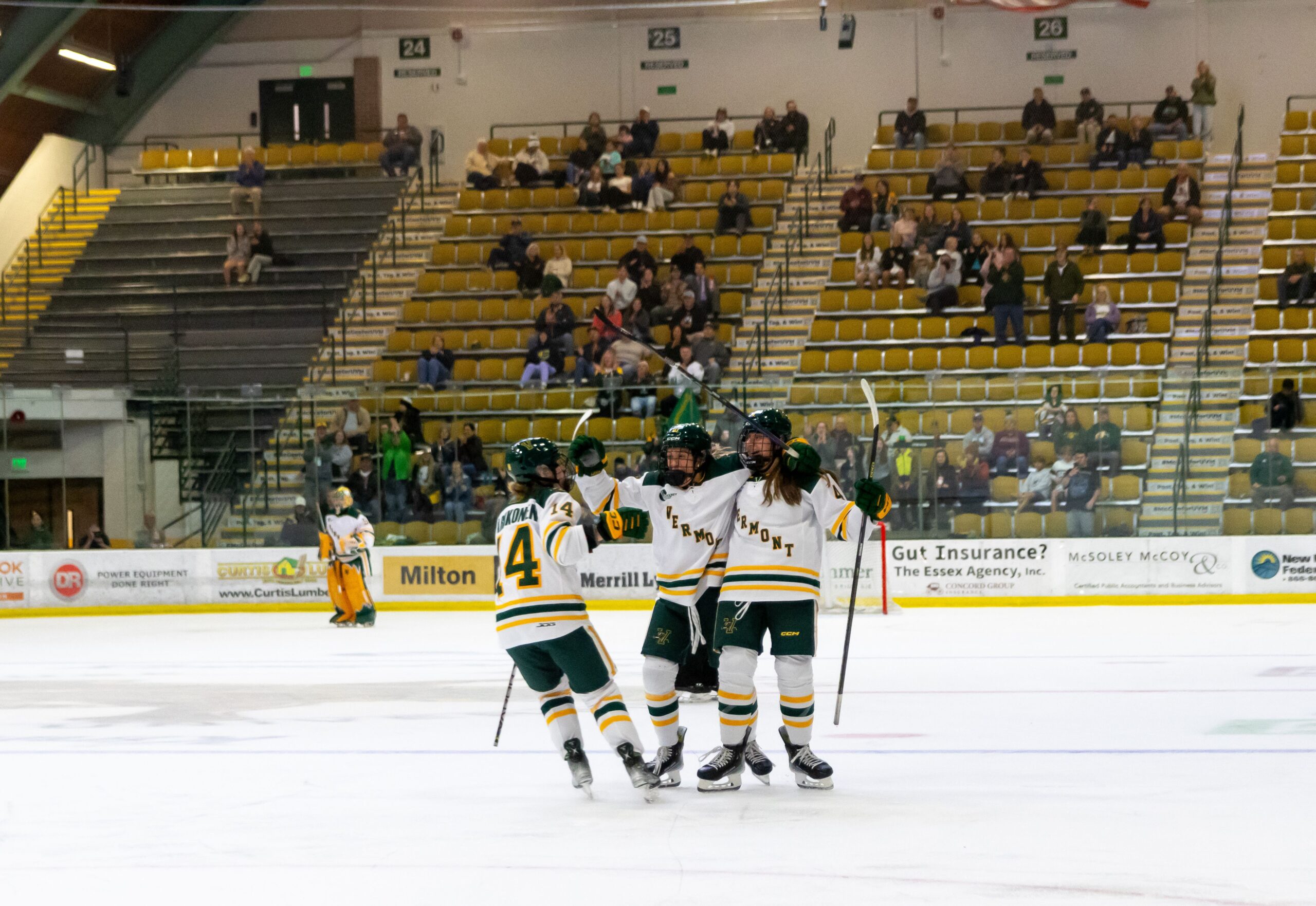 Uvm Womens Ice Hockey Vs Unh Uvm Bored 